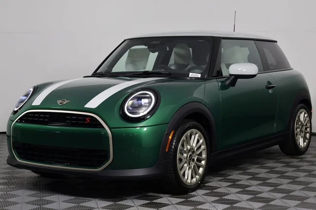 2026 MINI 2 Door Signature Plus