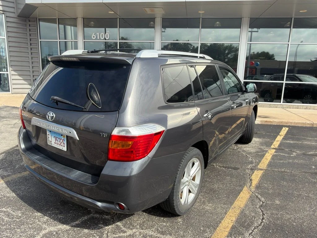Used 2009 Gray Toyota Limited image 4