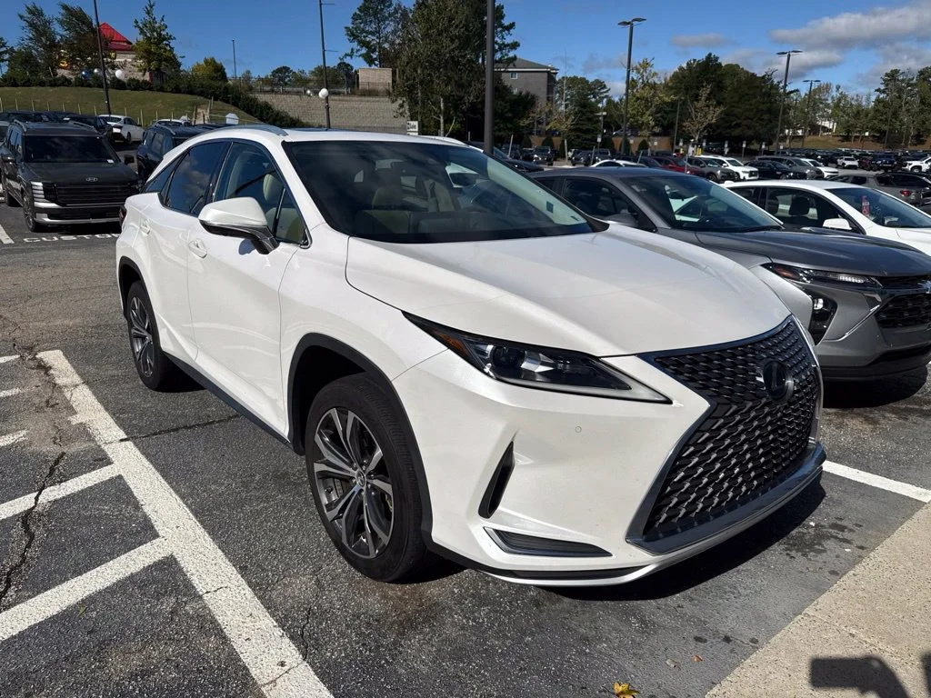 Used 2021 White Lexus 350 image 2