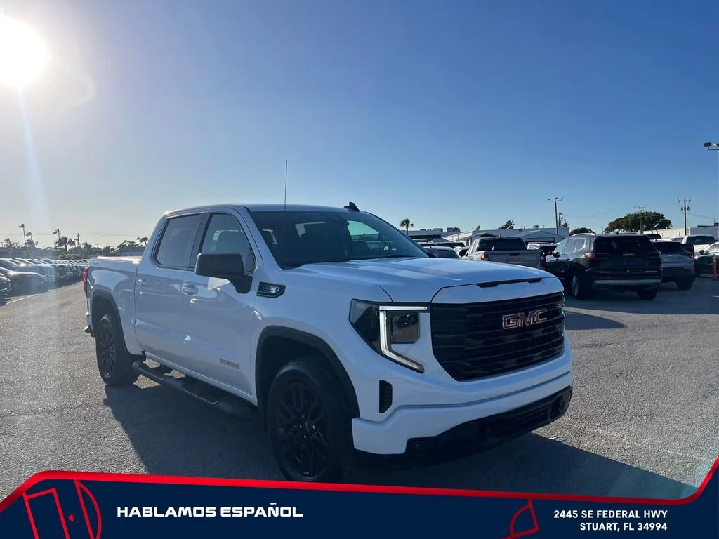 New 2026 Summit White GMC Elevation image 2