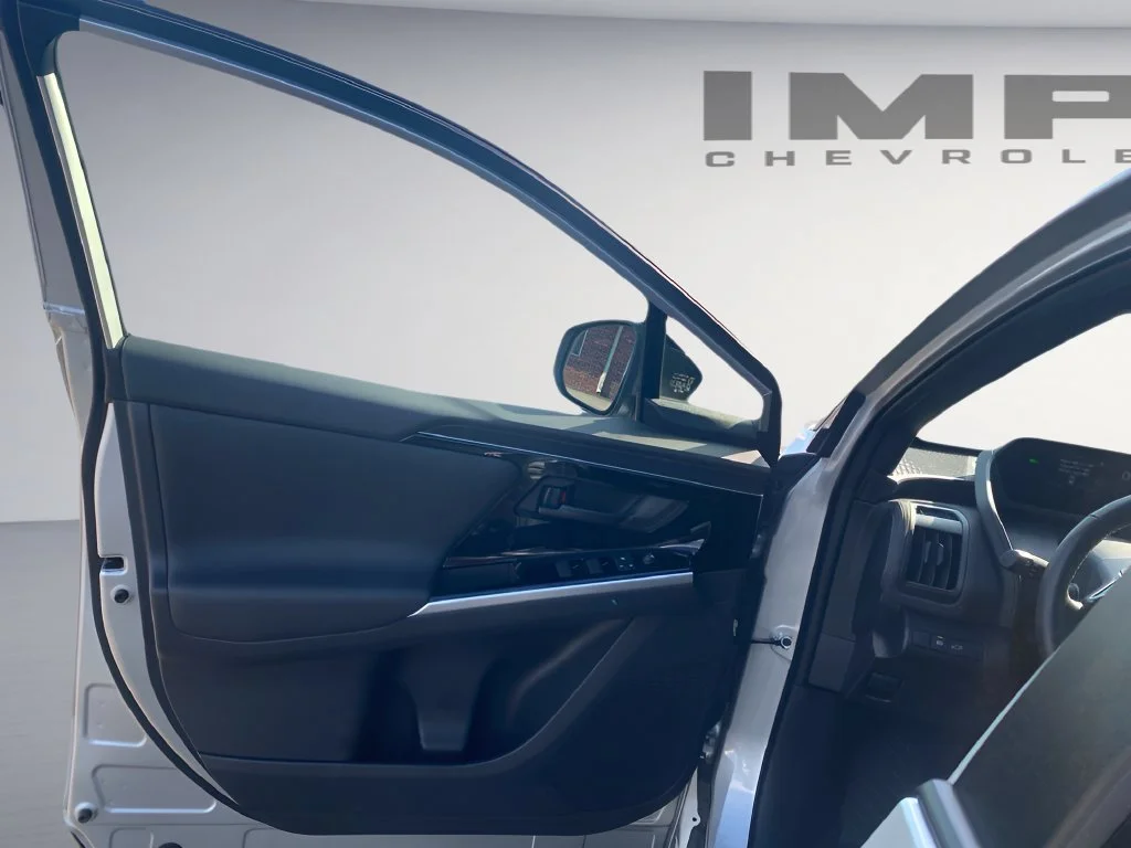 Used 2025 Silver Toyota XLE image 17