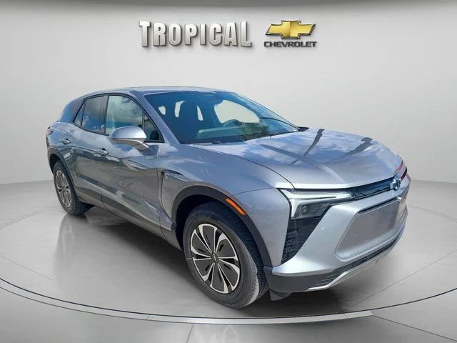 New 2025 Sterling Gray Metallic Chevrolet LT image 8