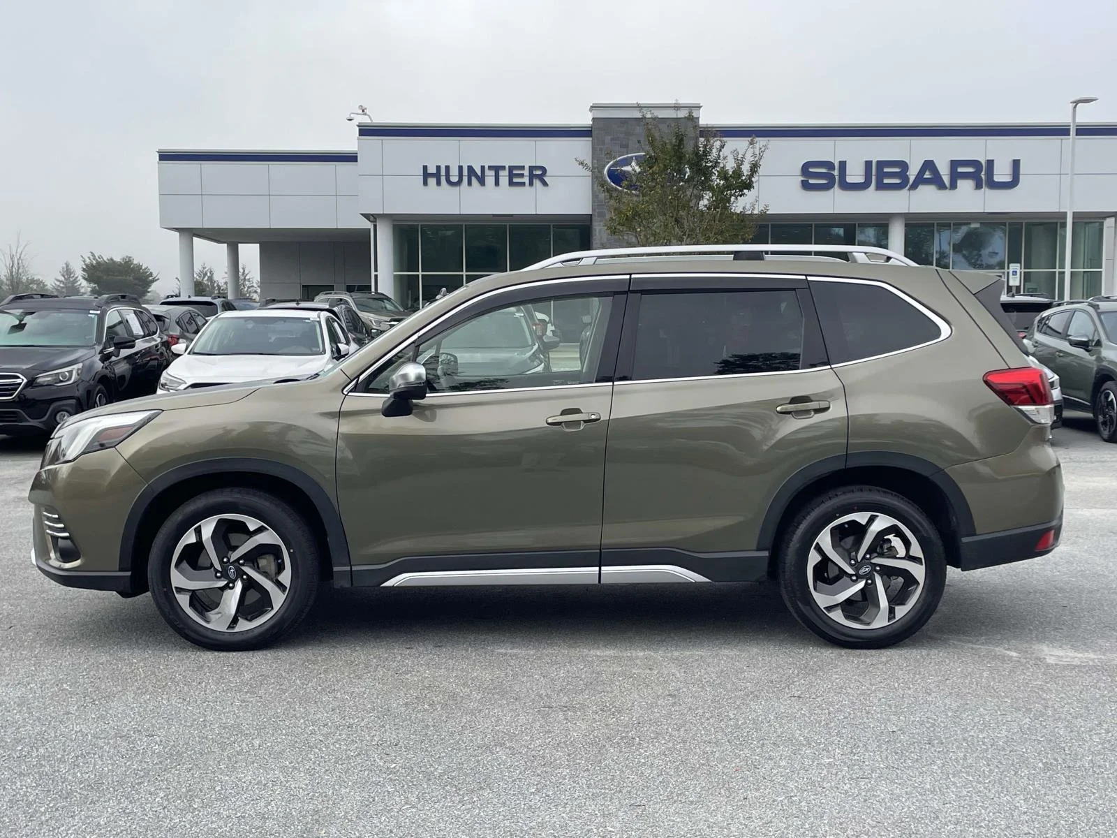 Used 2023 Autumn Green Metallic Subaru Touring image 27