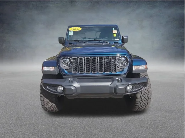 Used 2025 Blue Jeep Nighthawk image 2