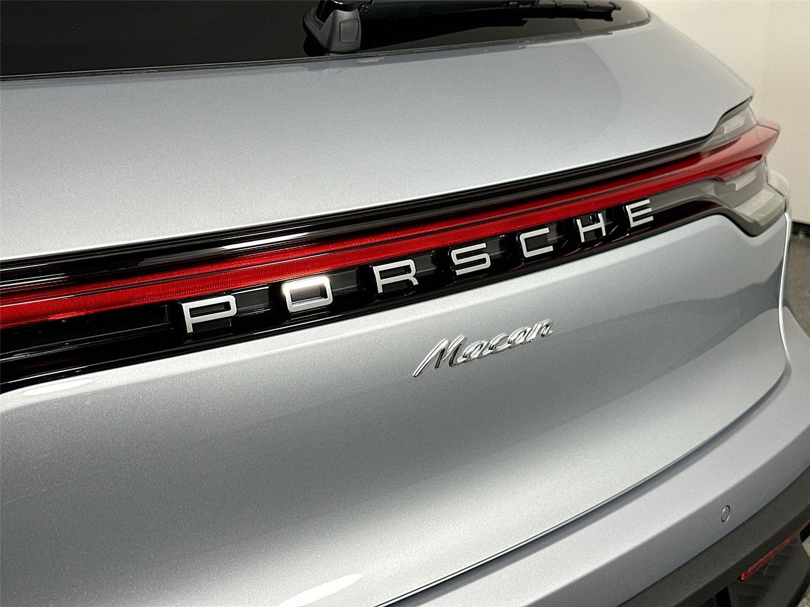 Used 2026 Dolomite Silver Metallic Porsche  image 17