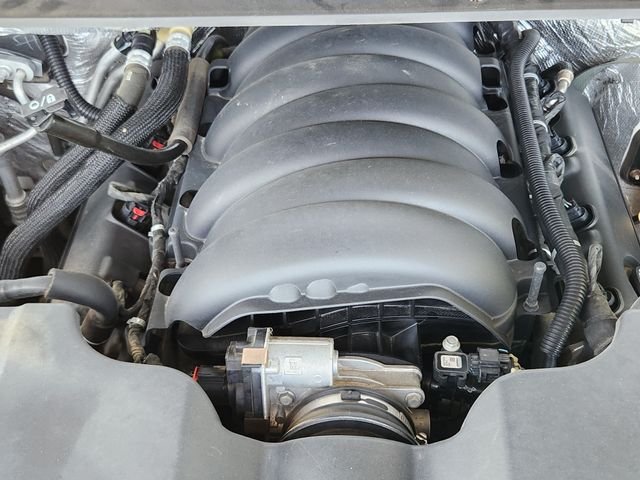 Used 2015 White Chevrolet LTZ image 19
