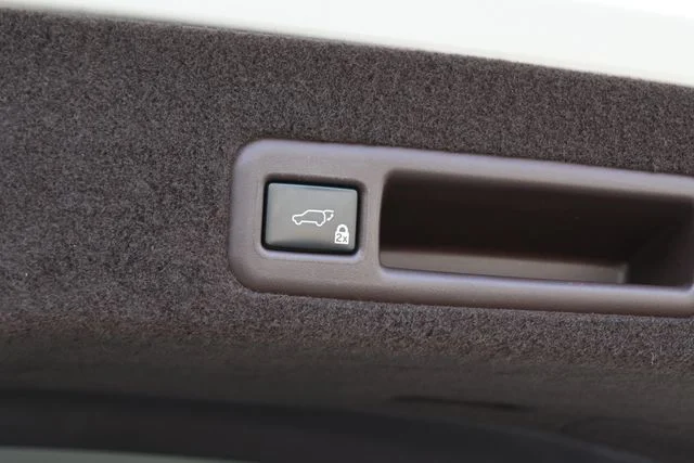 Used 2019 White Lexus 350 image 7