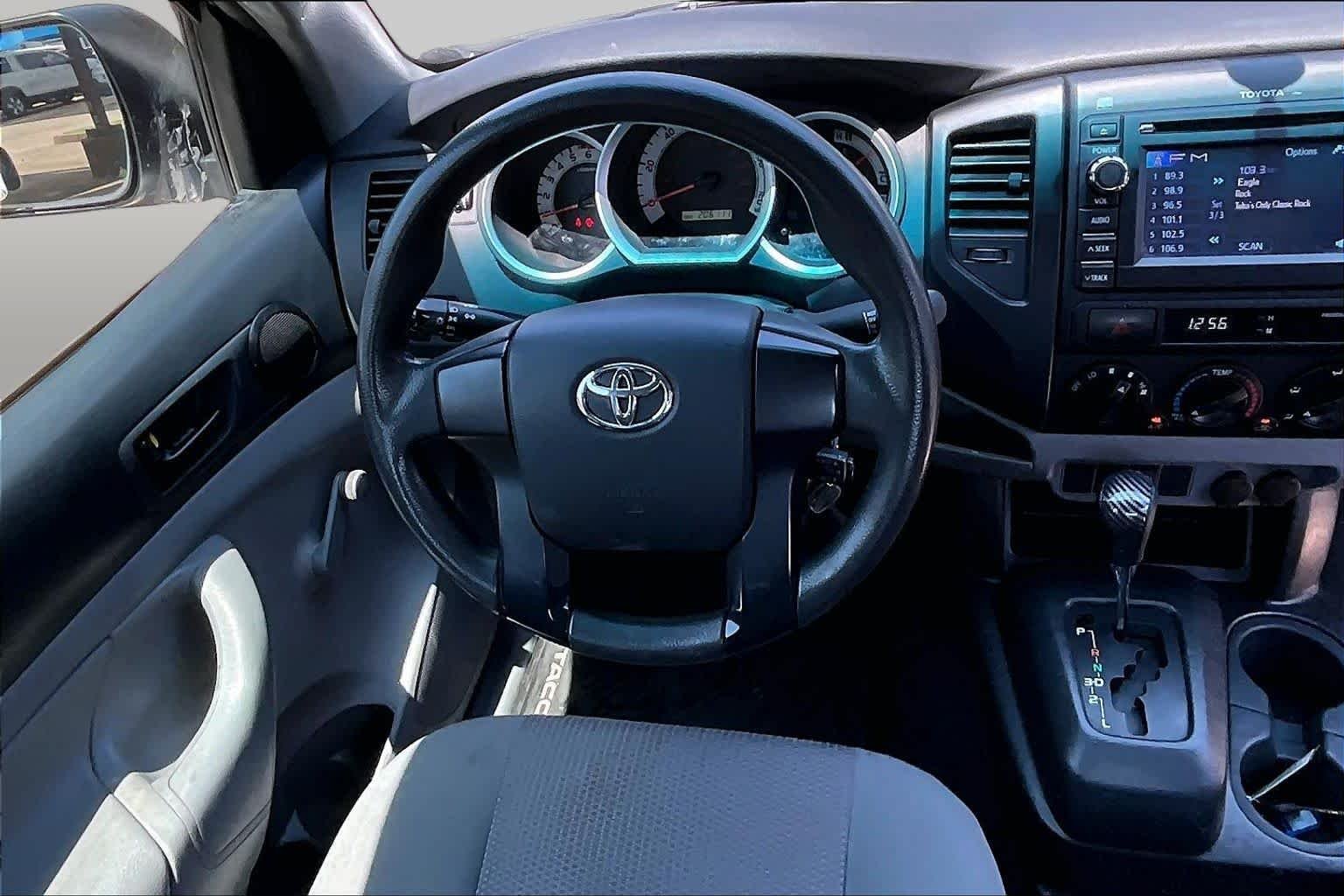 Used 2013 Super White Toyota  image 5
