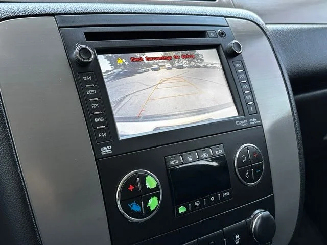 Used 2014 Silver Chevrolet LT image 10