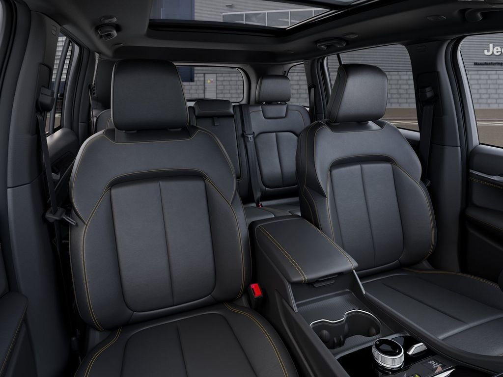 New 2026 Diamond Black Crystal Pearlcoat Jeep Limited image 16