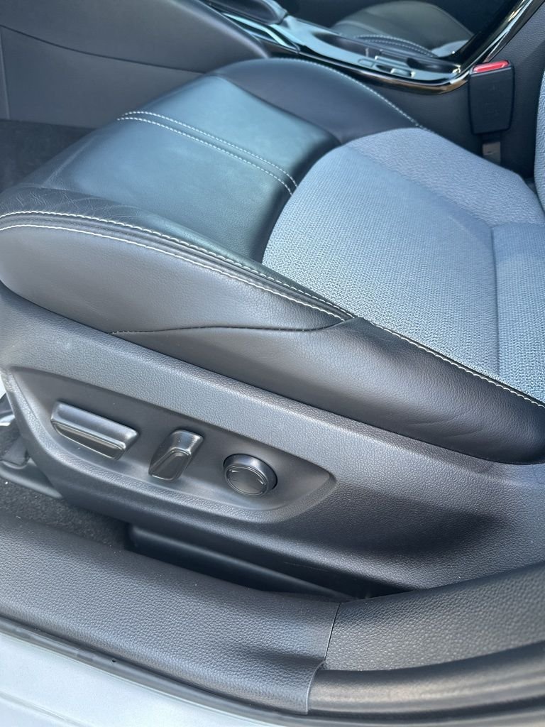 2024 Toyota Corolla Hatchback XSE - Photo 15