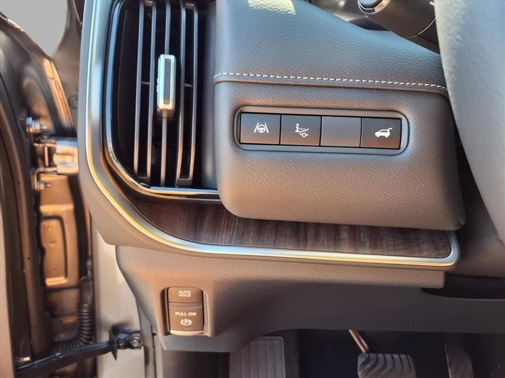 2026 Nissan Armada SL - Photo 12