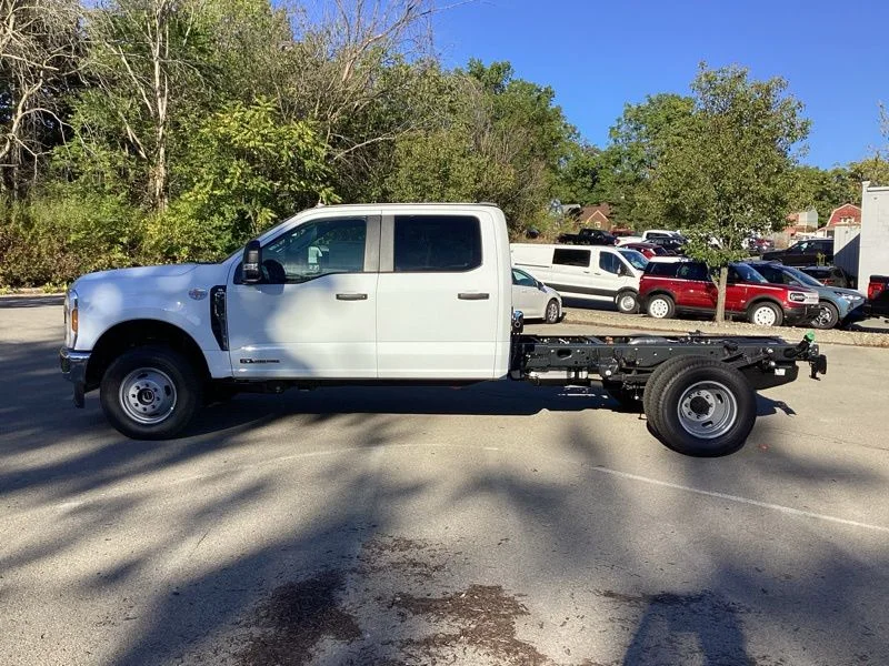 New 2026 White Ford XL image 4
