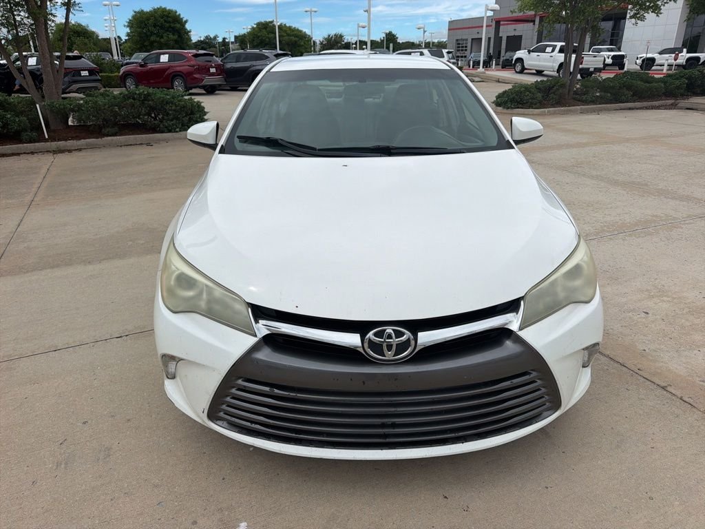 Used 2016 White Toyota XLE image 2