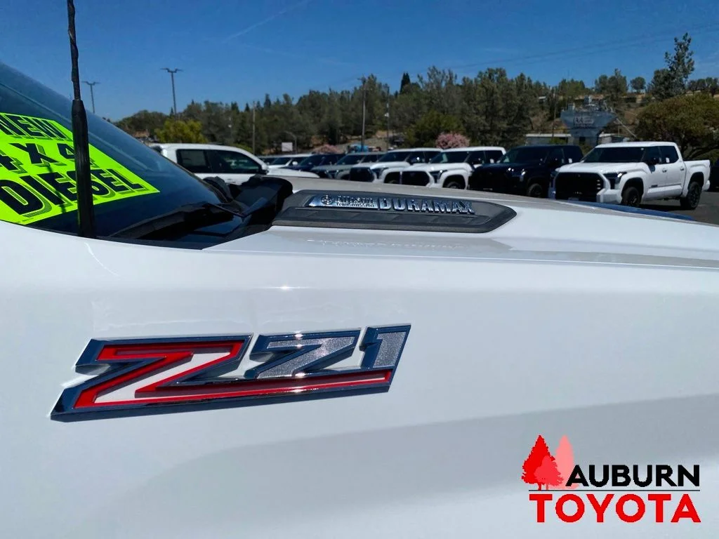Used 2024 White Chevrolet LT image 11