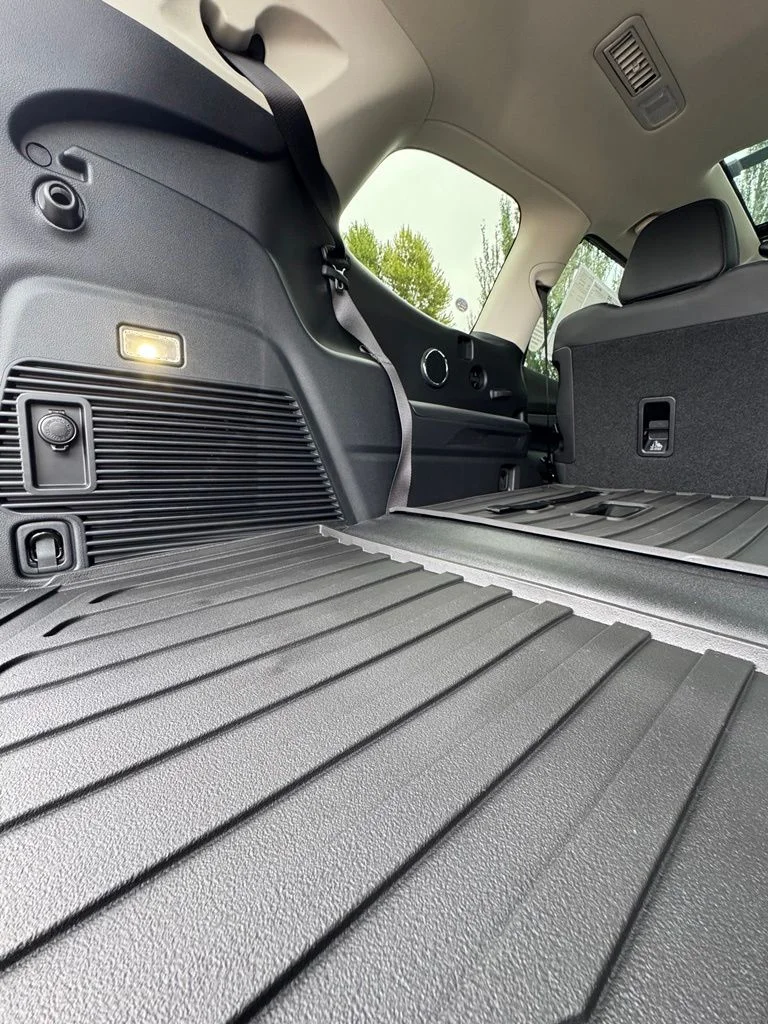 New 2027 MAGNETITE GRAY METALLIC Subaru Touring 7-Passenger image 12