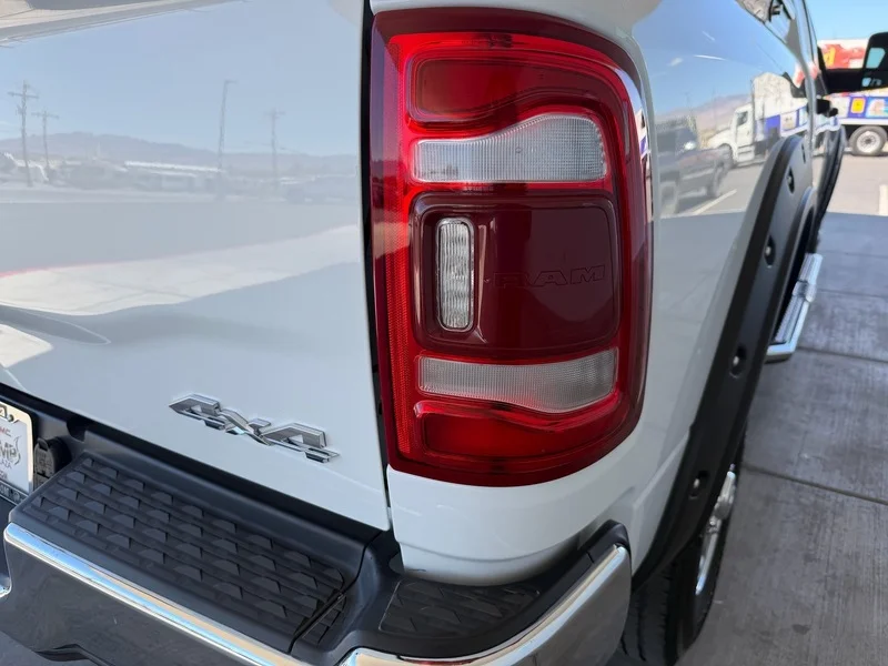 Used 2024 Bright White Clea Ram Tradesman image 23