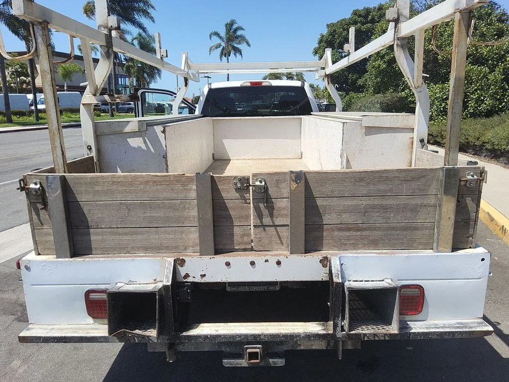 Used 2019 White Ford XL image 19