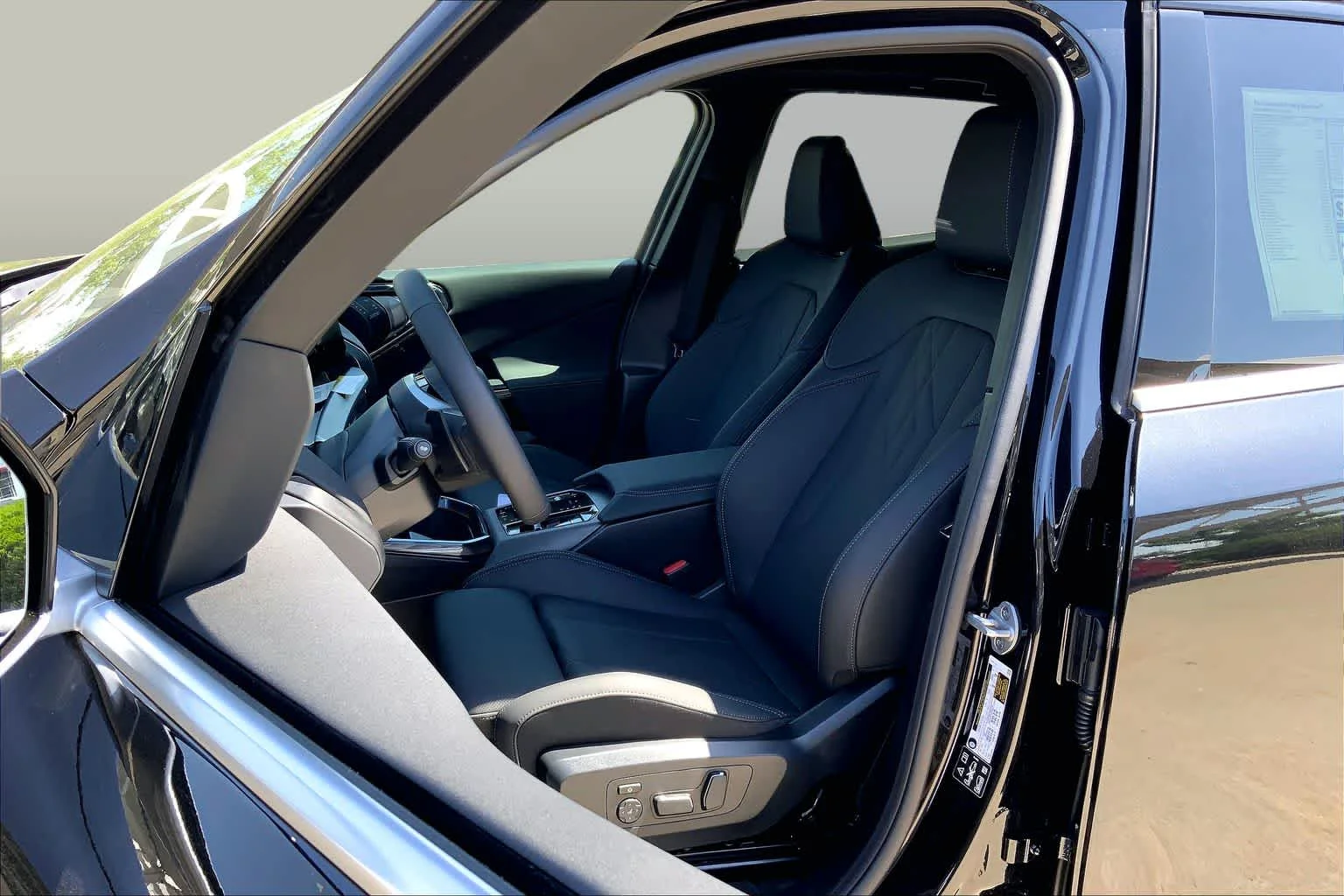 New 2026 Black Sapphire Metallic BMW 30 xDrive image 9