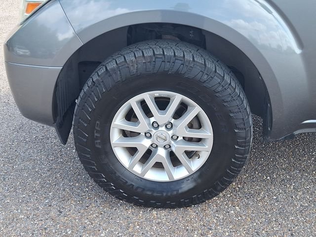 Used 2016 Gray Nissan SV image 22