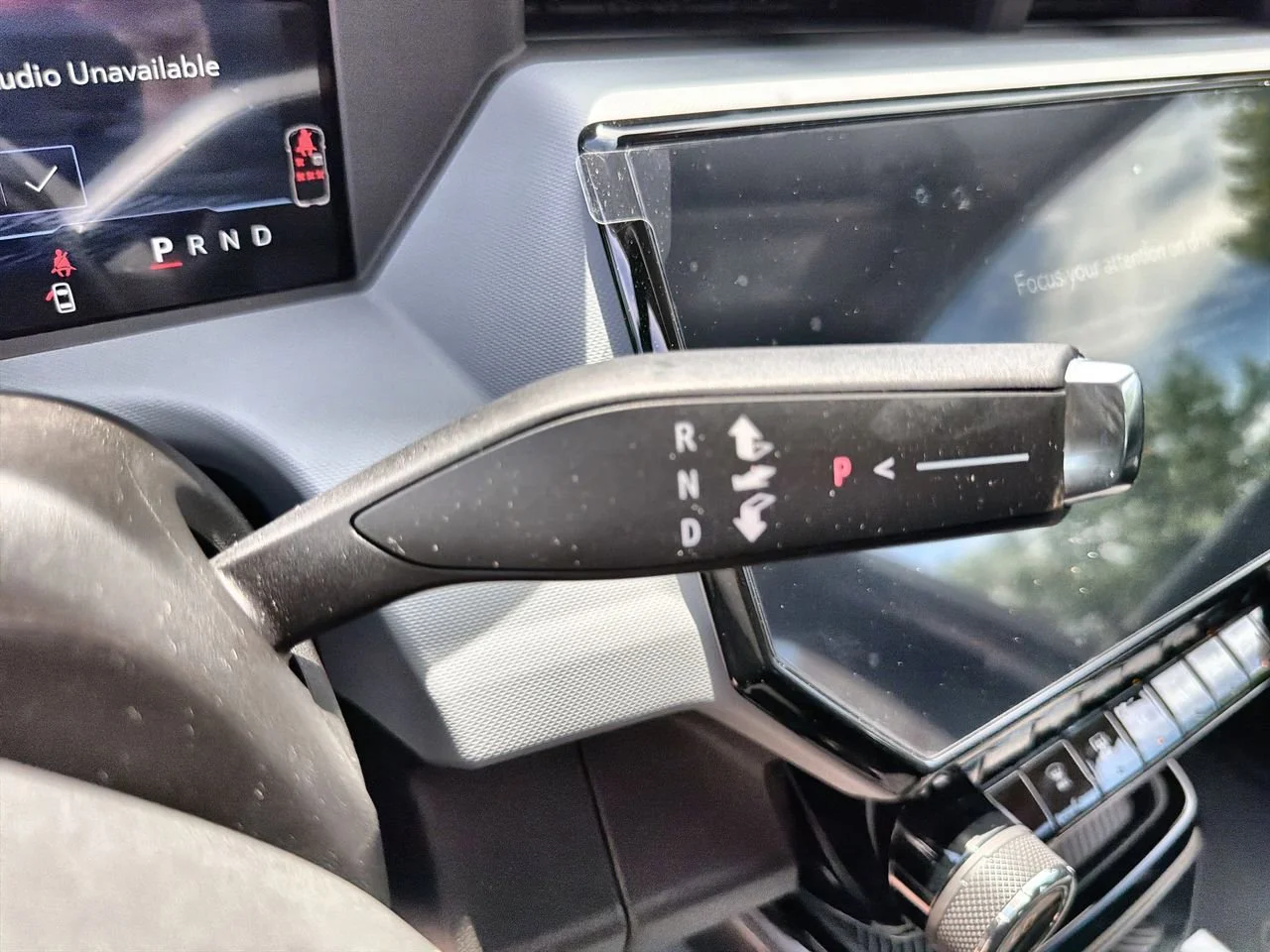 New 2027 Summit White Chevrolet LT image 14