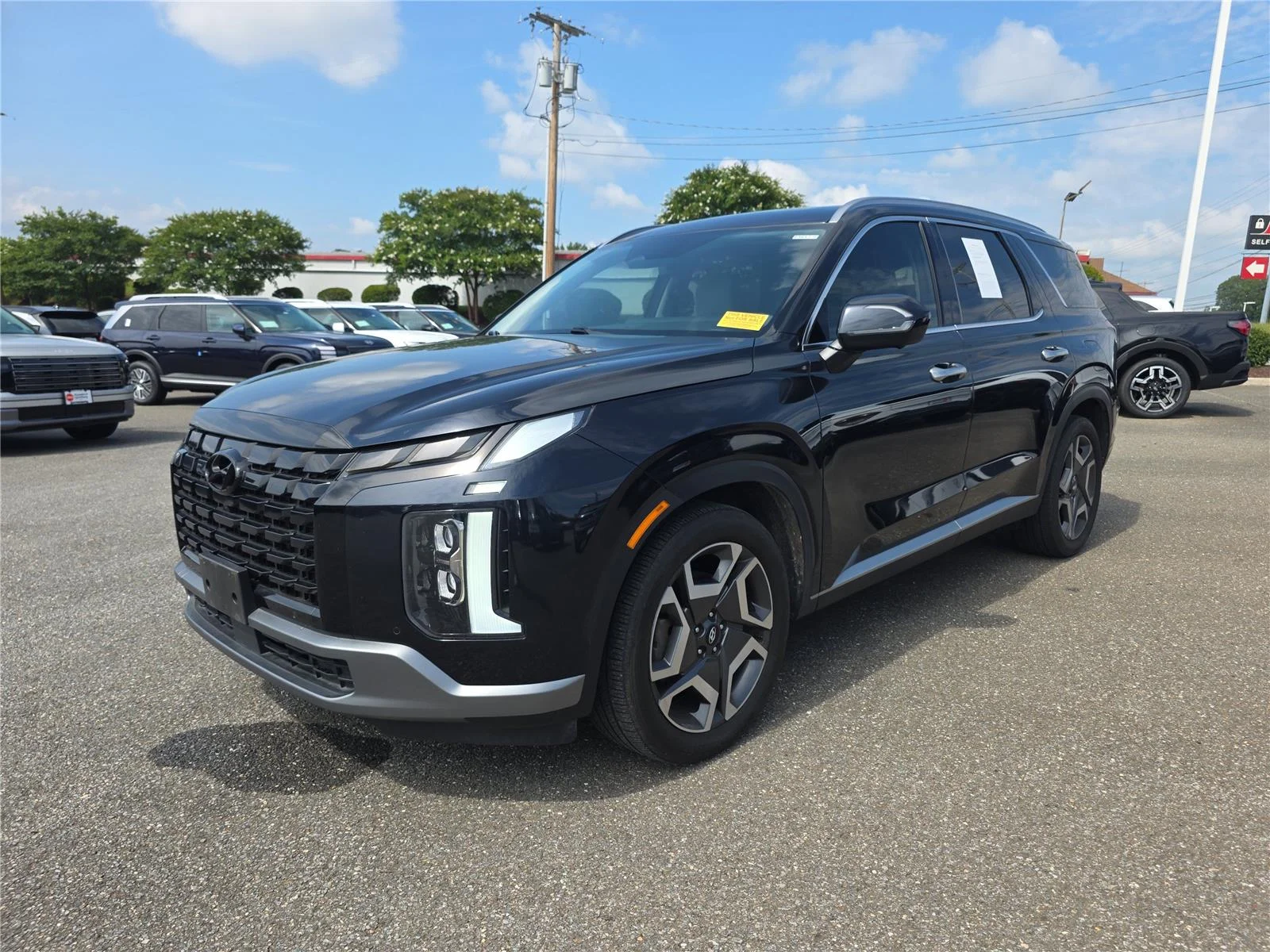 Used 2023 Moonlight Cloud Hyundai SEL image 22