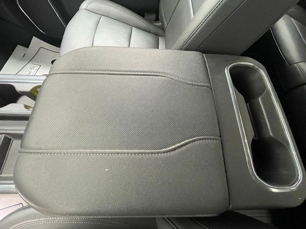 Used 2023 Silver GMC SLT image 21