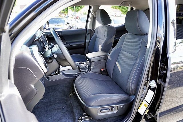 Used 2021 Black Toyota SR5 image 16