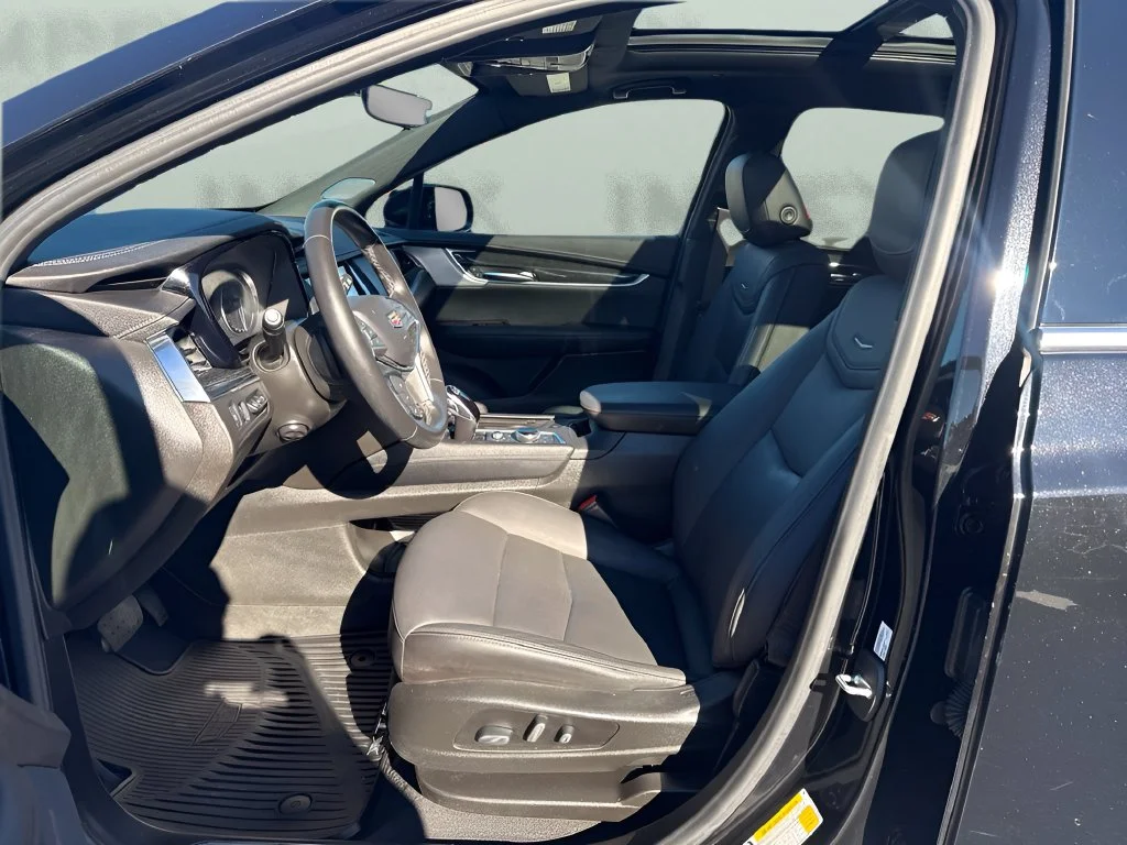 Used 2021 Black Cadillac Premium Luxury image 9
