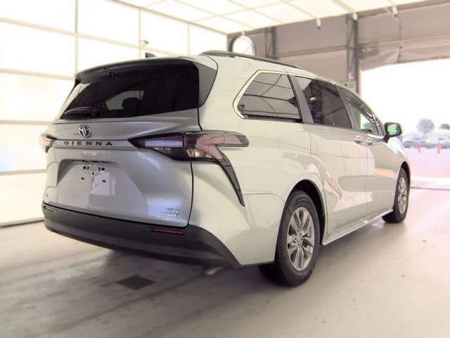 Used 2023 Silver Toyota XLE image 4