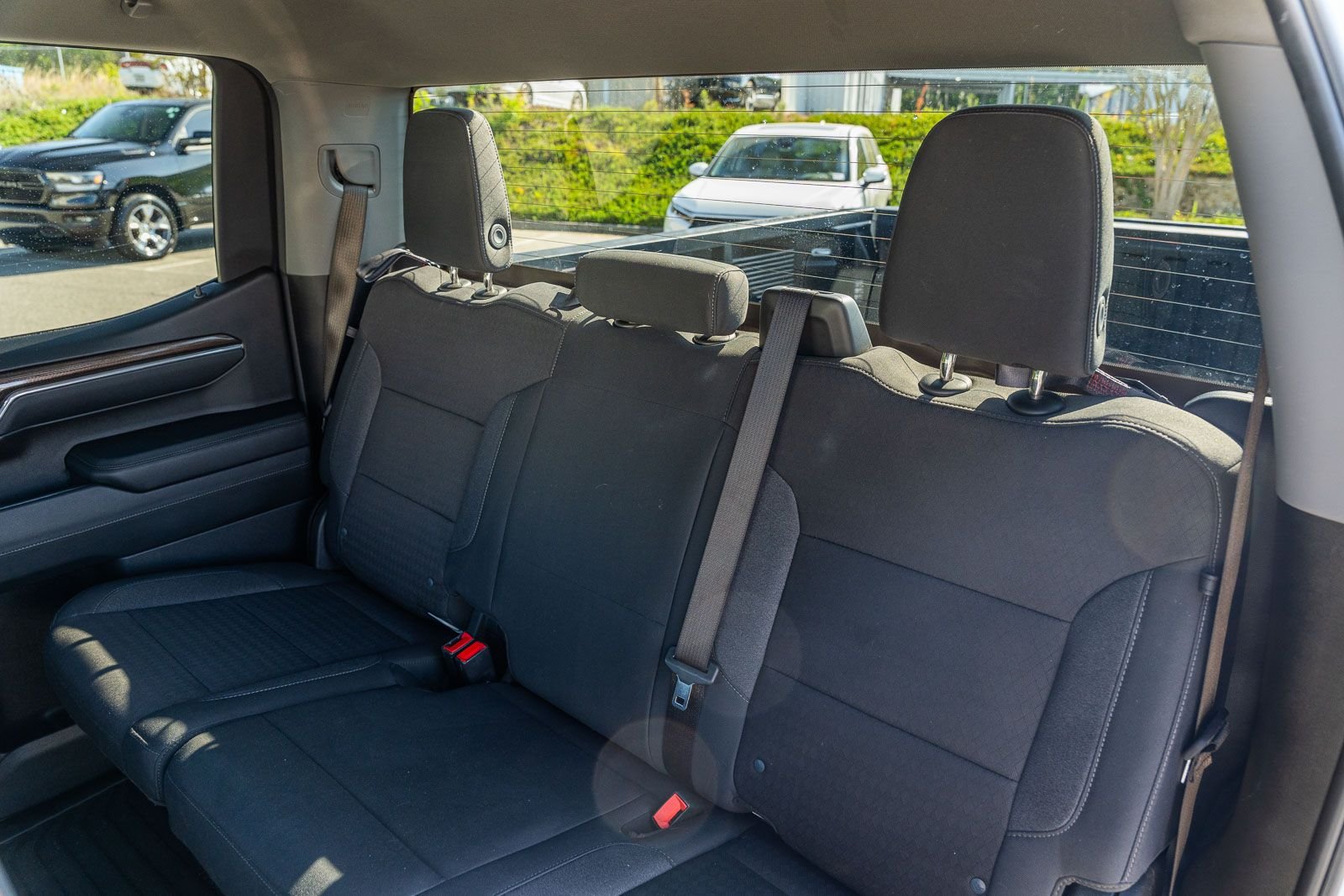 Used 2025 White Chevrolet LT image 23