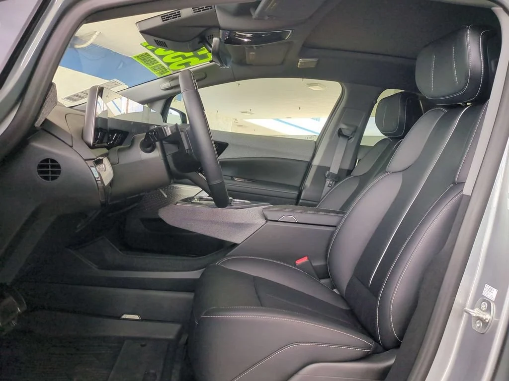 2026 Cadillac OPTIQ Premium Sport - Photo 23