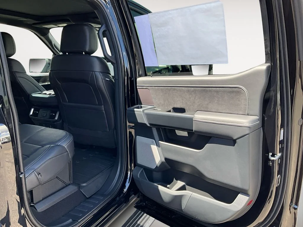 2026 Ford F-150 Platinum - Photo 13