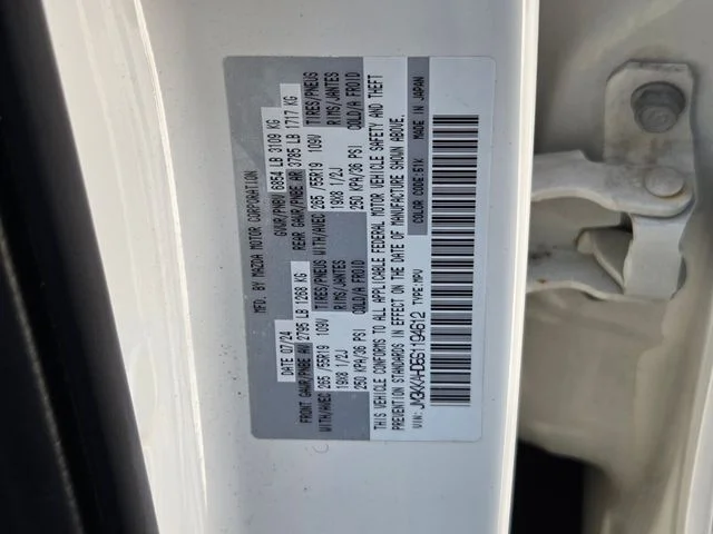 Used 2025 White Mazda 3.3 Turbo Select image 32