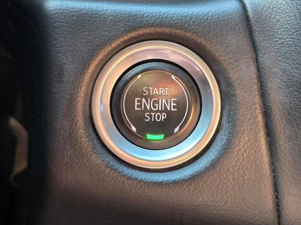 Used 2021 BLACK Chevrolet High Country image 19