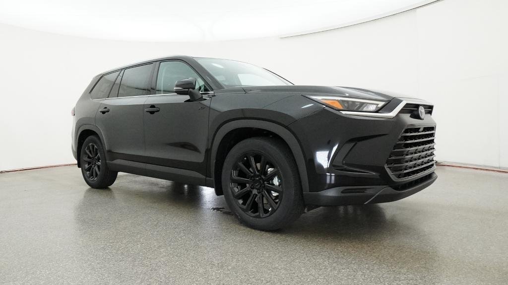 New 2026 Midnight Black Metallic Toyota XLE image 39
