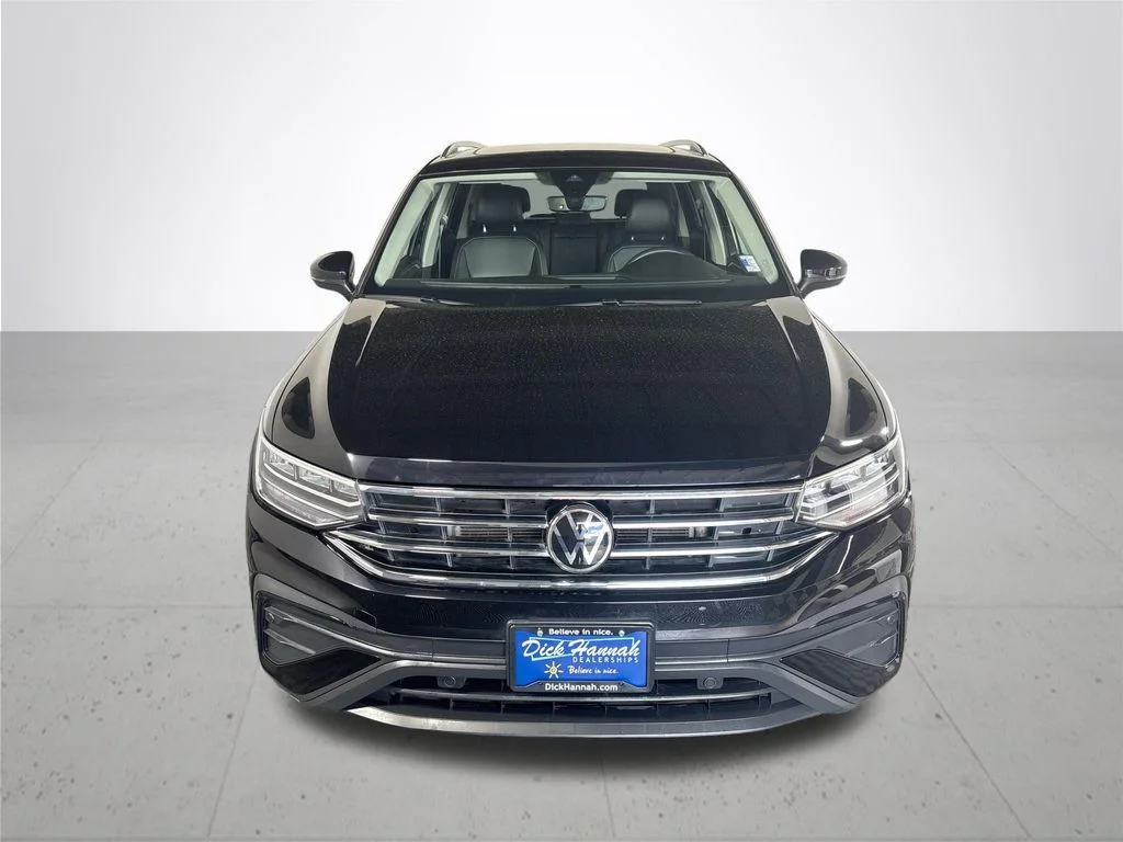 Certified Used 2022 Black Volkswagen 2.0T SE image 4