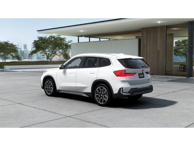 New 2027 Alpine White BMW  image 2