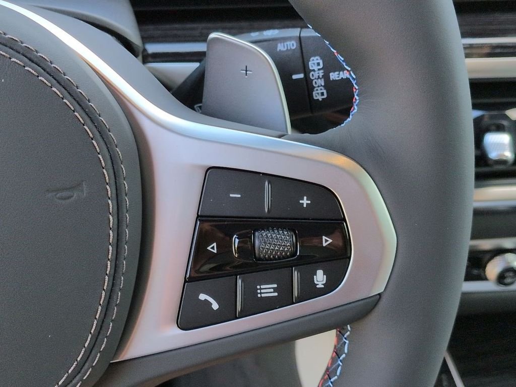 New 2026 Brooklyn Grey Metallic BMW M60i image 27
