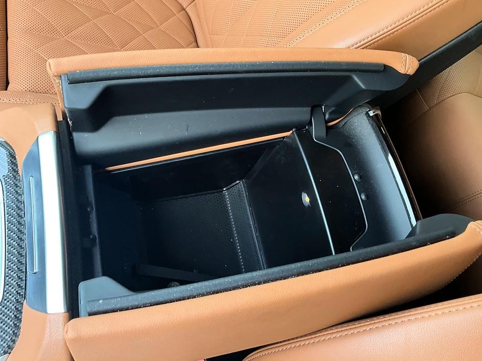 Used 2025 Gray BMW M60i image 25