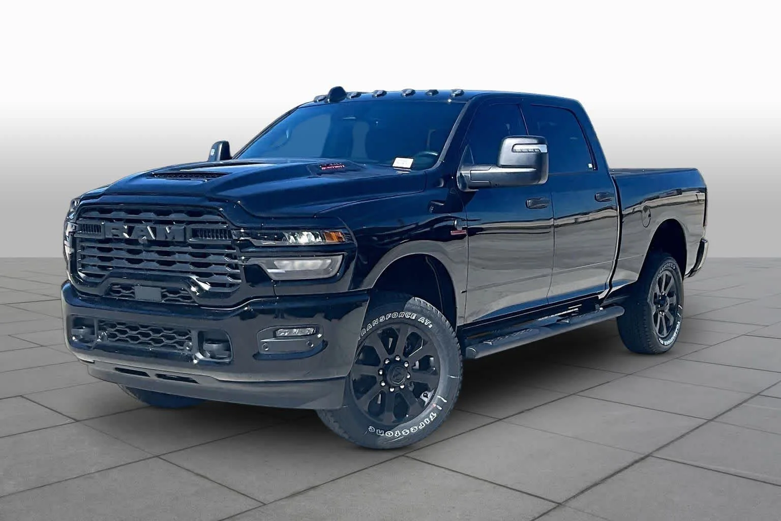 New 2026 Diamond Black Crystal Pearl-Coat Exterior Paint RAM Black Express image 2