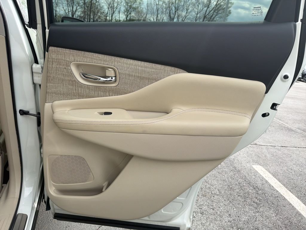 Used 2019 White Nissan SL image 24