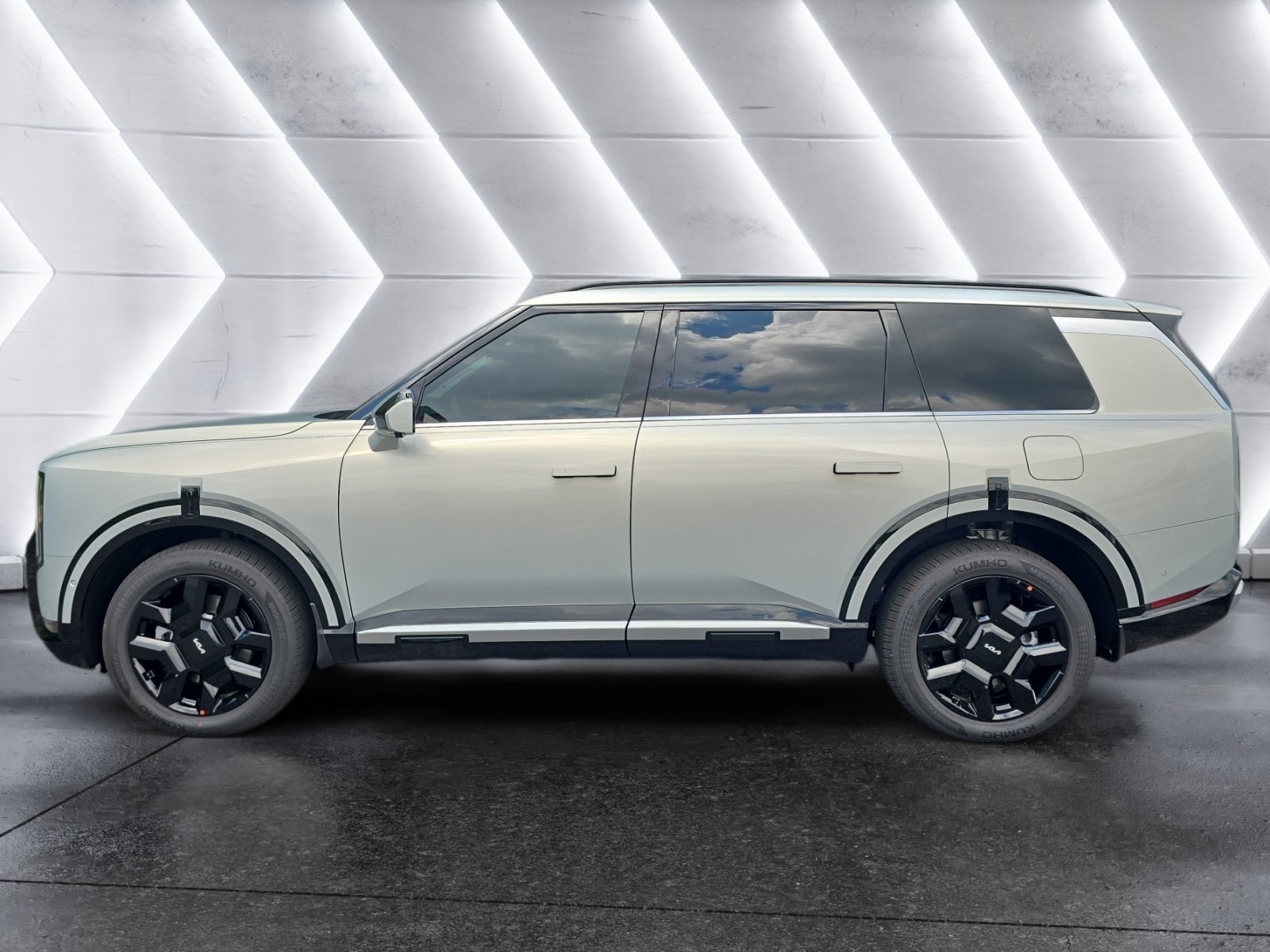 New 2027 Ivory Silver Kia SX-PRESTIGE image 2