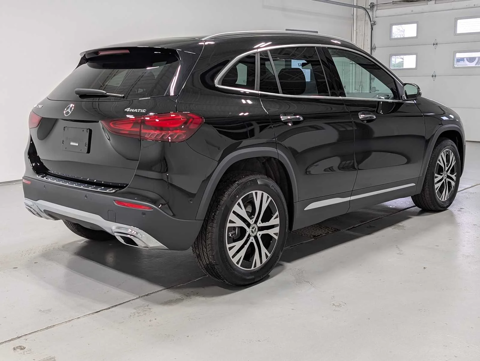 Certified Used 2025 Night Black Mercedes-Benz GLA 250 image 8