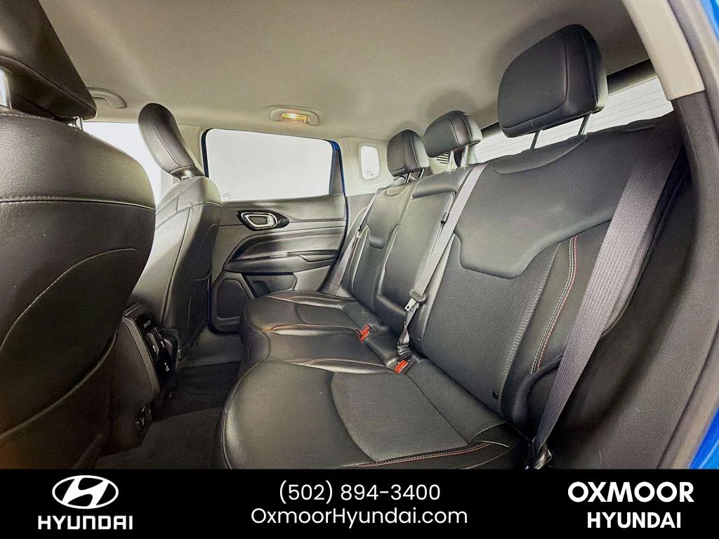 Used 2022 Laser Blue Pearlcoat Jeep Trailhawk image 23