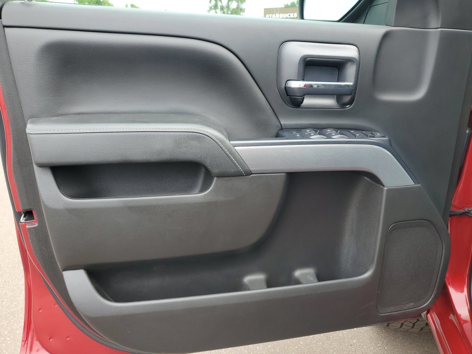Used 2019 Red Chevrolet LT image 9