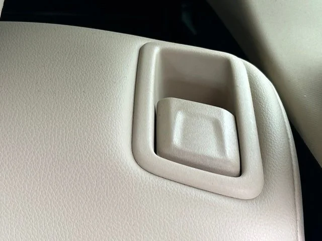 Used 2021  Acura Base image 33