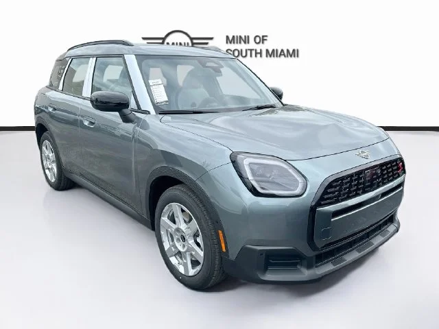 New 2027 Green MINI Signature Plus image 1