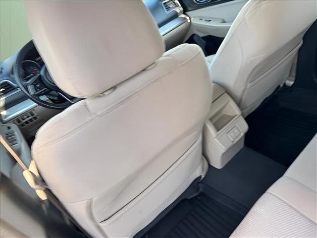 Used 2019 White Subaru 2.5i Premium image 12