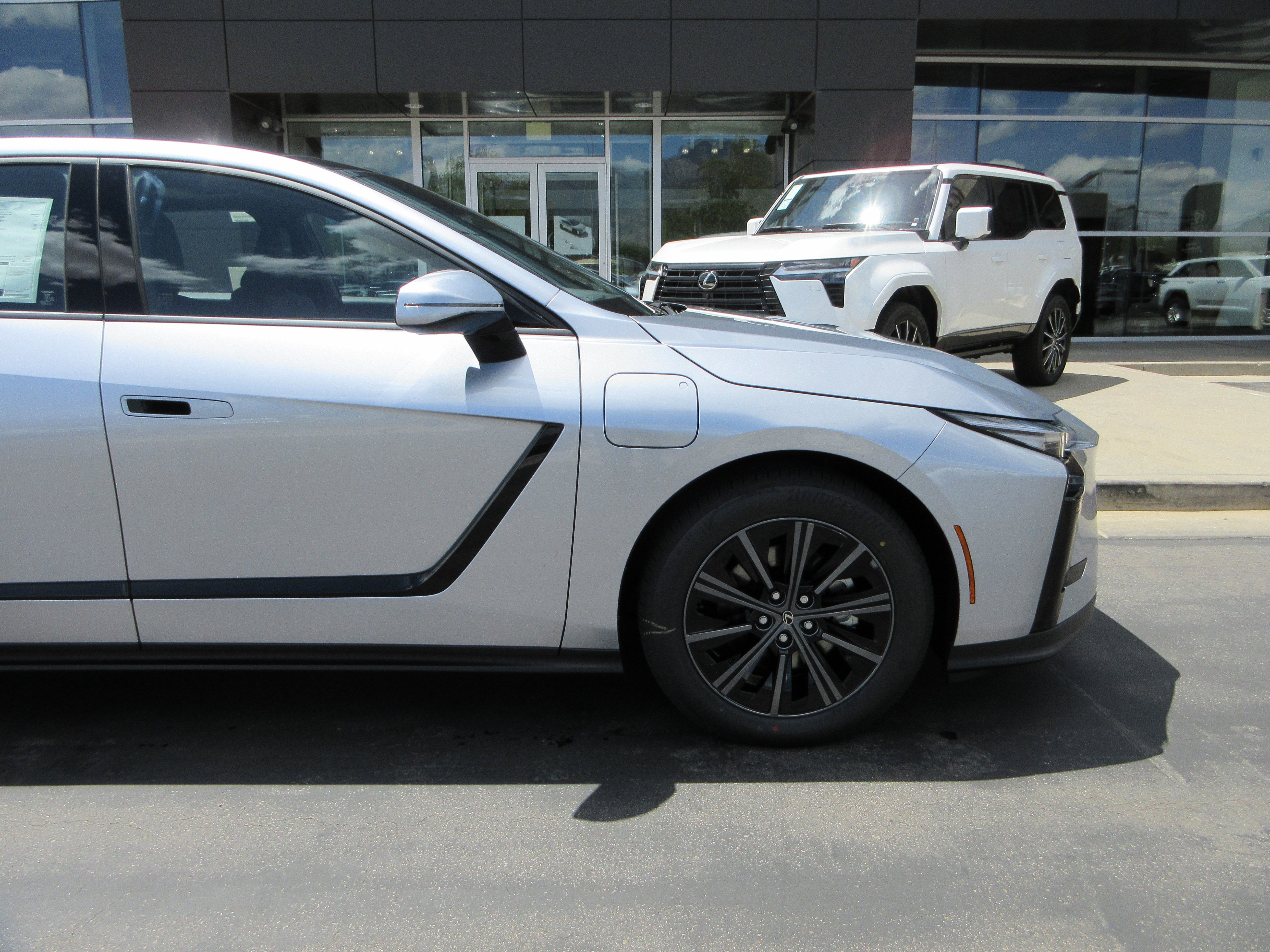 New 2026 Iridium Lexus PREMIUM AWD image 12